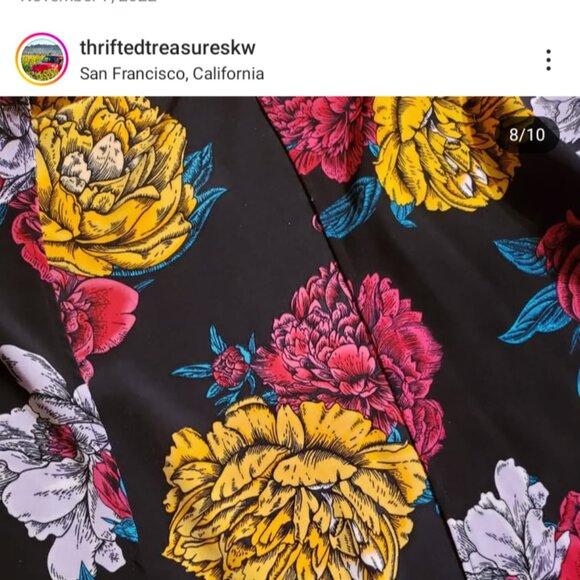 Pretty floral cover up/blouse. - Picture 4 of 11